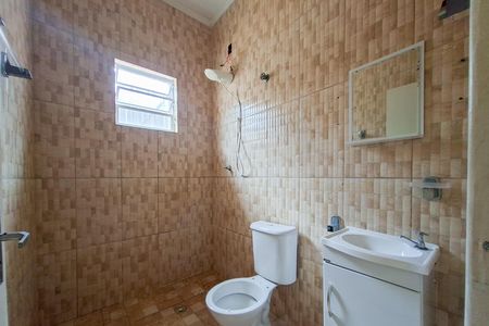 Casa para alugar com 132m², 2 quartos e 3 vagas Casa para alugar com 132m², 2 quartos e 3 vagasBanheiro