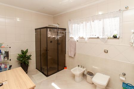 Casa à venda com 400m², 6 quartos e 4 vagasBanheiro da Suíte 2