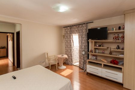 Casa à venda com 400m², 6 quartos e 4 vagasSuíte 2