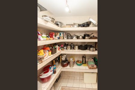 Casa à venda com 400m², 6 quartos e 4 vagasCozinha - Dispensa