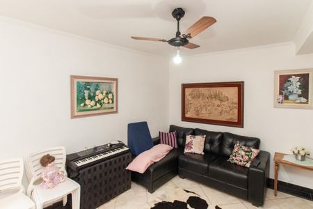 Casa à venda com 400m², 6 quartos e 4 vagasCasa 2 - Sala