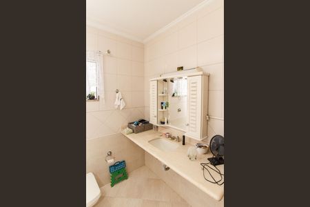 Casa à venda com 400m², 6 quartos e 4 vagasBanheiro da Suíte 2