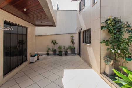 Casa à venda com 400m², 6 quartos e 4 vagasÁrea de Serviço