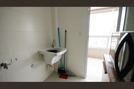 Apartamento para alugar com 66m², 2 quartos e 1 vagaÁrea de Serviço