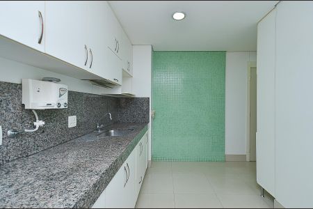 Apartamento para alugar com 108m², 3 quartos e 2 vagasCozinha