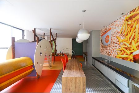 Apartamento para alugar com 108m², 3 quartos e 2 vagas Apartamento para alugar com 108m², 3 quartos e 2 vagasÁrea comum - Salão de Jogos