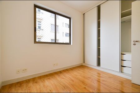 Apartamento para alugar com 108m², 3 quartos e 2 vagasQuarto 2