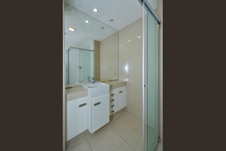 Apartamento para alugar com 108m², 3 quartos e 2 vagas Apartamento para alugar com 108m², 3 quartos e 2 vagasBanheiro Suíte