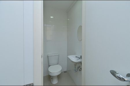 Apartamento para alugar com 108m², 3 quartos e 2 vagas Apartamento para alugar com 108m², 3 quartos e 2 vagasBanheiro de Serviço