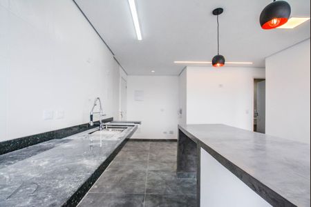 Apartamento para alugar com 40m², 2 quartos e 1 vagaSala/Cozinha