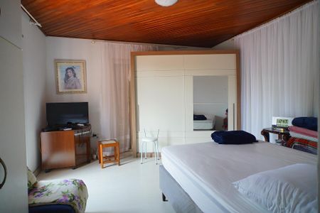 Casa à venda com 100m², 2 quartos e 2 vagasQuarto  Suite 