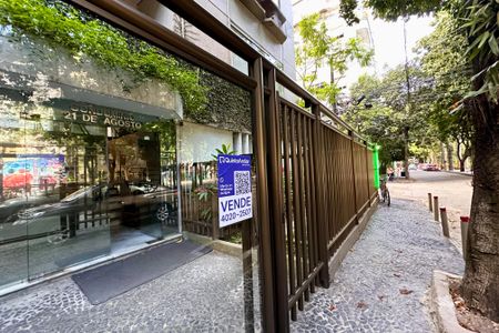 Apartamento à venda com 75m², 2 quartos e 1 vaga