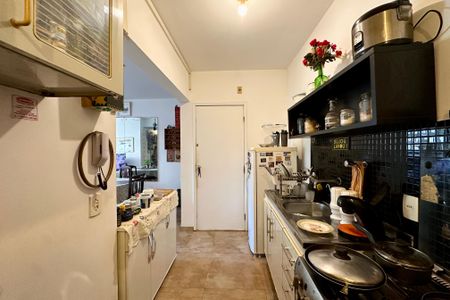 Apartamento à venda com 75m², 2 quartos e 1 vaga