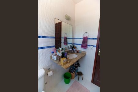 Casa à venda com 180m², 3 quartos e 3 vagasBanheiro da Suíte