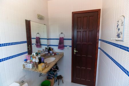 Casa à venda com 180m², 3 quartos e 3 vagasBanheiro da Suíte