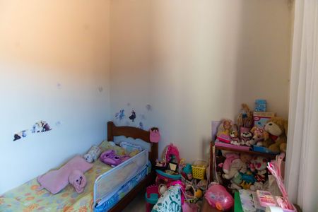 Casa à venda com 180m², 3 quartos e 3 vagasQuarto 2