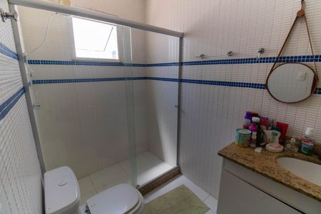 Casa à venda com 180m², 3 quartos e 3 vagasBanheiro Social