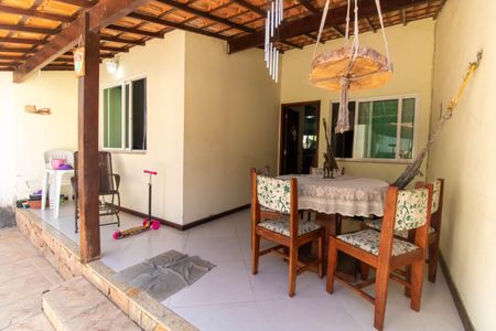 Casa à venda com 180m², 3 quartos e 3 vagasVaranda