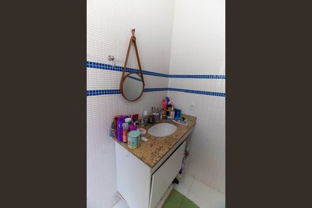 Casa à venda com 180m², 3 quartos e 3 vagasBanheiro Social