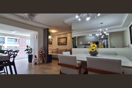 Apartamento à venda com 79m², 2 quartos e 2 vagas Apartamento à venda com 79m², 2 quartos e 2 vagasSala