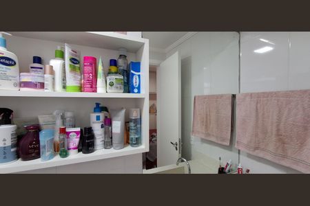 Apartamento à venda com 79m², 2 quartos e 2 vagas Apartamento à venda com 79m², 2 quartos e 2 vagasBanheiro Suíte 2