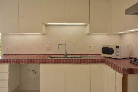 Casa para alugar com 3 quartos, 250m² em Jardim Europa, São Paulo