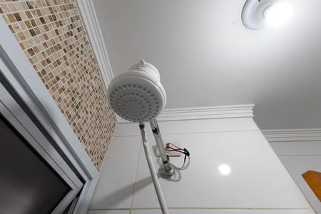 Banheiro de apartamento à venda com 1 quarto, 37m² em Vila Nivi, São Paulo