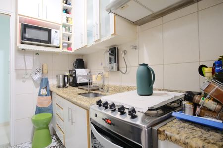 Apartamento à venda com 65m², 3 quartos e 2 vagasCozinha