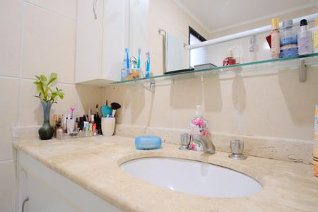 Apartamento à venda com 65m², 3 quartos e 2 vagasBanheiro da Suíte