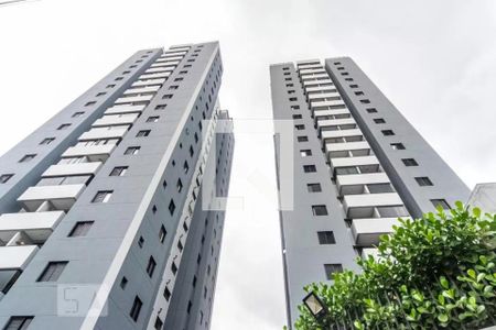 Apartamento à venda com 65m², 3 quartos e 2 vagasFachada
