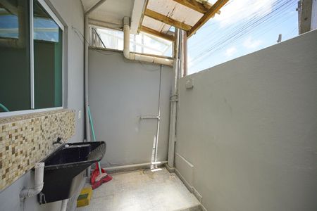 Área de Serviço de casa para alugar com 2 quartos, 88m² em São João do Rio Vermelho, Florianópolis