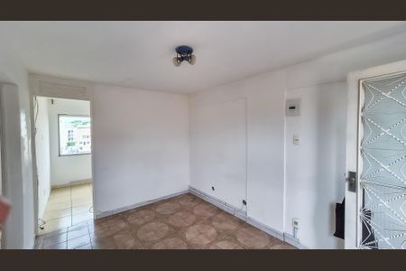 Casa de condomínio à venda com 43m², 2 quartos e 1 vagaSala