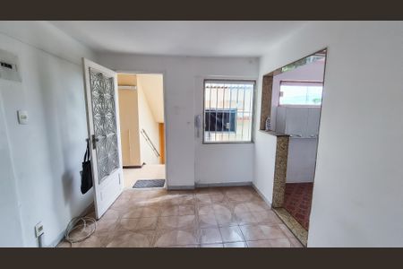 Casa de condomínio à venda com 43m², 2 quartos e 1 vagaSala