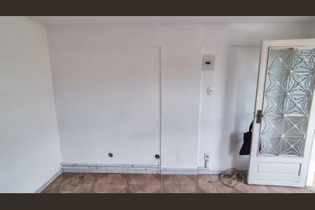 Sala de casa de condomínio à venda com 2 quartos, 43m² em Irajá, Rio de Janeiro