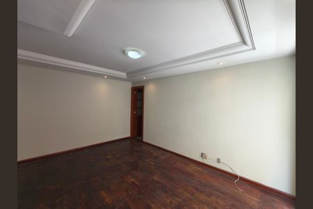 Apartamento para alugar com 100m², 3 quartos e 1 vaga
