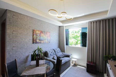 Sala de apartamento à venda com 2 quartos, 50m² em Letícia, Belo Horizonte