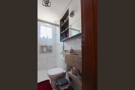 Apartamento à venda com 50m², 2 quartos e 2 vagasBanheiro Social