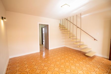 Sala de casa para alugar com 2 quartos, 116m² em Vila Congonhas, São Paulo