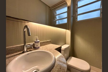 Apartamento para alugar com 154m², 3 quartos e 2 vagasLavabo 