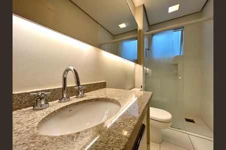 Apartamento para alugar com 154m², 3 quartos e 2 vagasBanheiro social 