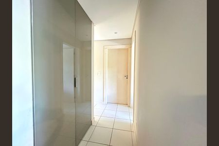 Apartamento para alugar com 154m², 3 quartos e 2 vagasCorredor quartos