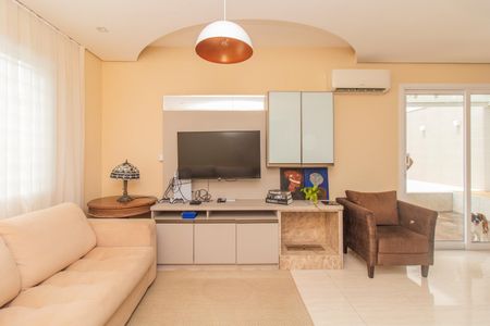 Sala de casa para alugar com 3 quartos, 117m² em Aberta dos Morros, Porto Alegre