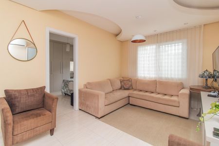 Sala de casa para alugar com 3 quartos, 117m² em Aberta dos Morros, Porto Alegre