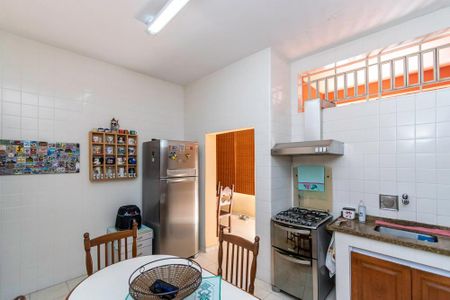 Casa à venda com 170m², 3 quartos e 4 vagasCozinha