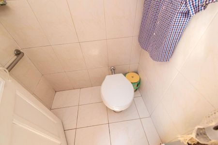 Casa à venda com 170m², 3 quartos e 4 vagasBanheiro de serviço