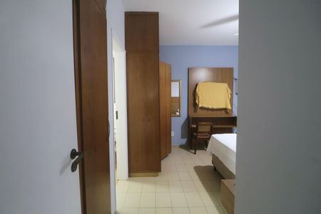 Apartamento para alugar com 141m², 3 quartos e 2 vagasSuíte