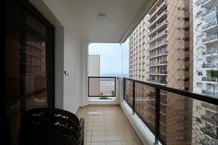 Varanda de apartamento para alugar com 3 quartos, 141m² em Barra Funda, Guarujá