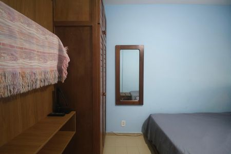 Apartamento para alugar com 141m², 3 quartos e 2 vagas Apartamento para alugar com 141m², 3 quartos e 2 vagasQuarto
