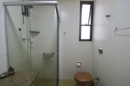 Apartamento para alugar com 141m², 3 quartos e 2 vagas Apartamento para alugar com 141m², 3 quartos e 2 vagasBanheiro Suíte