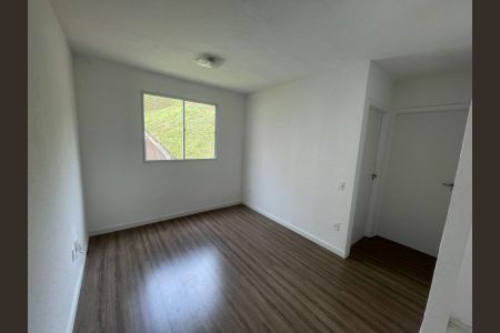 Sala de apartamento para alugar com 2 quartos, 38m² em Jardim Petropolis, Cotia